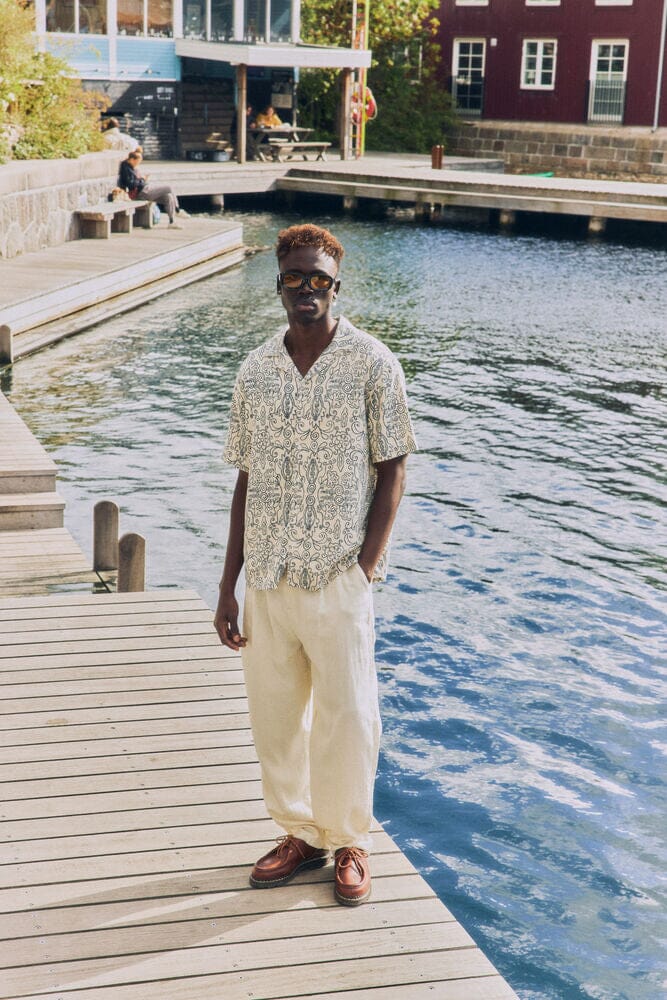 Pantalone in lino panna con pinces SOLID