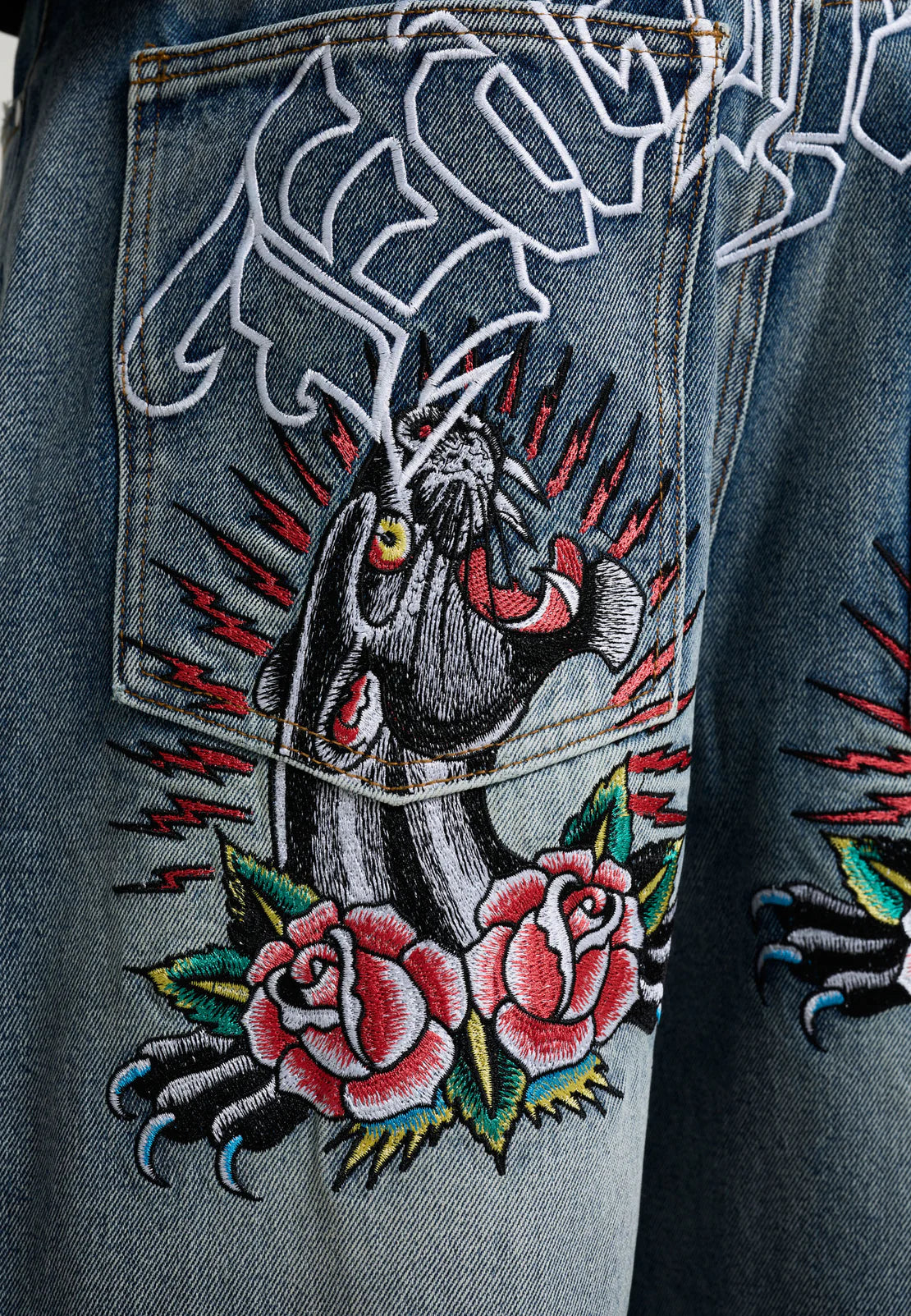 Jeans Ed Hardy Embroidered Panther Relaxed