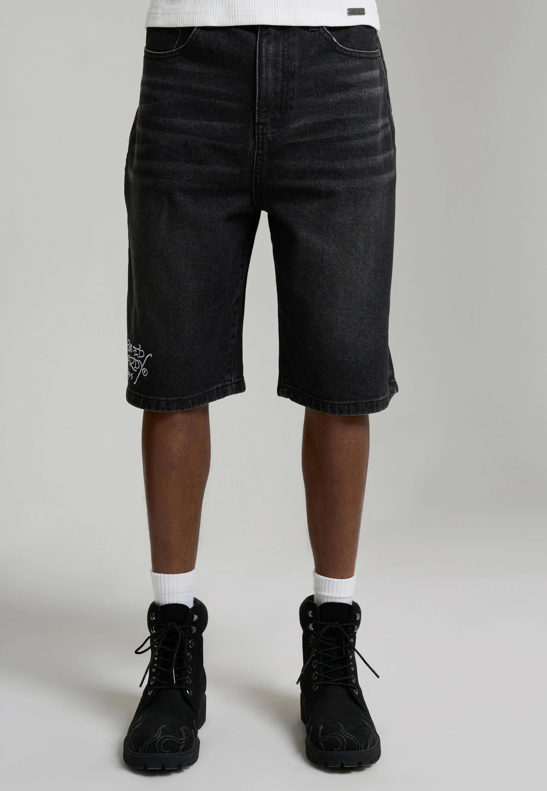 Short Ed Hardy Skull Rose