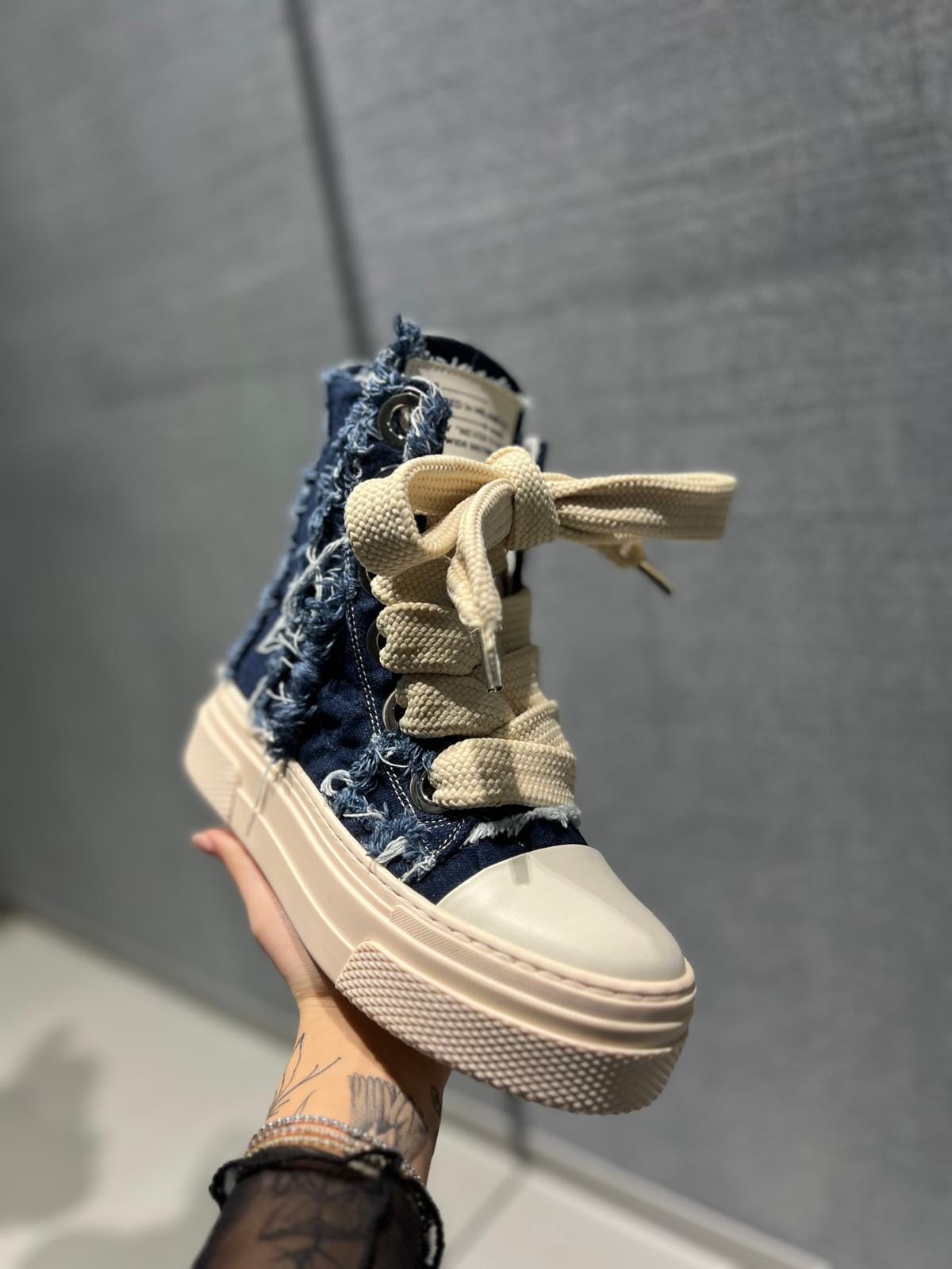 cr03 calipso 300 Jeans distrutti chiaro