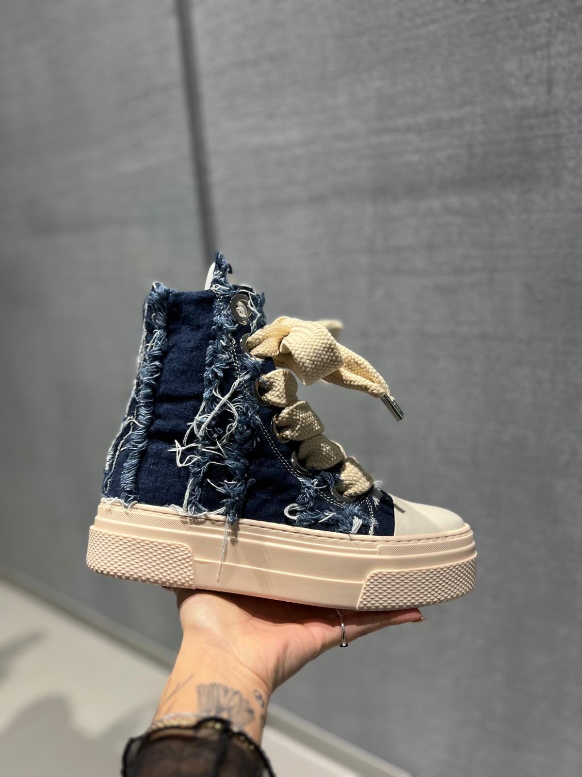 cr03 calipso 300 Jeans distrutti chiaro