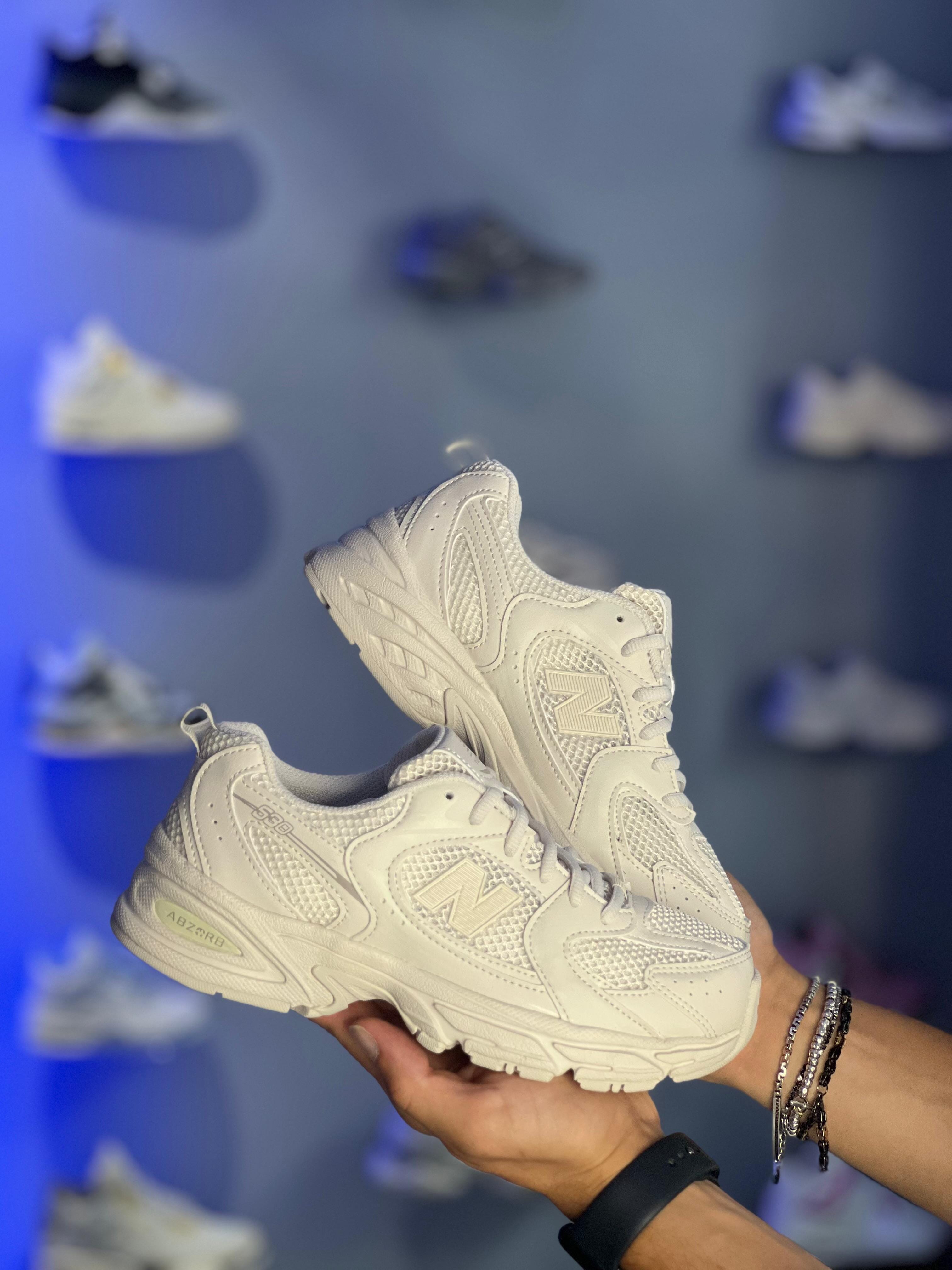 New Balance 530 Beige