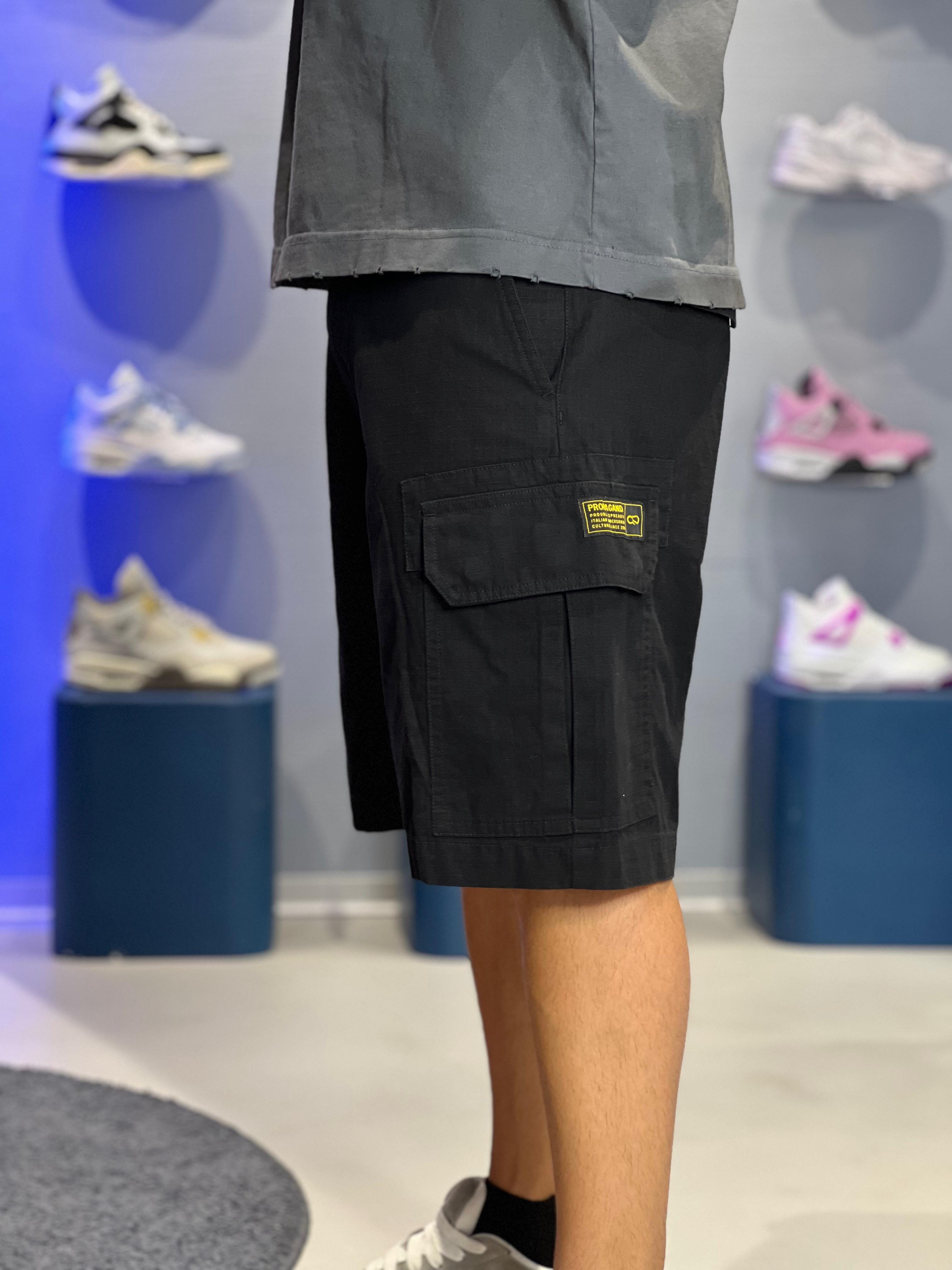 Short Propaganda Army Cargo Black