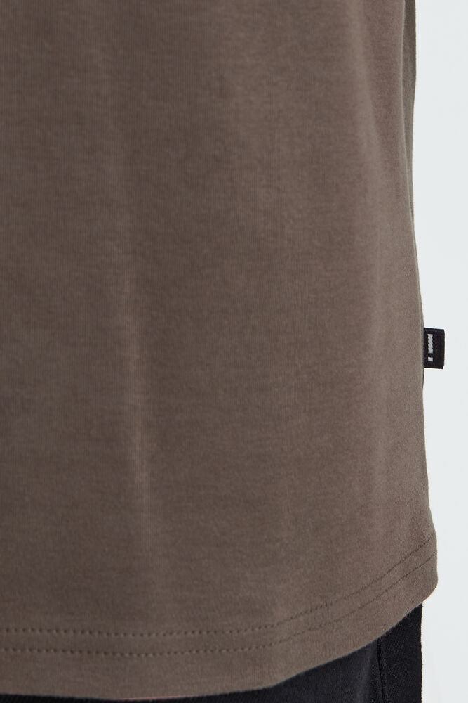 T-shirt basic cioccolato Solid