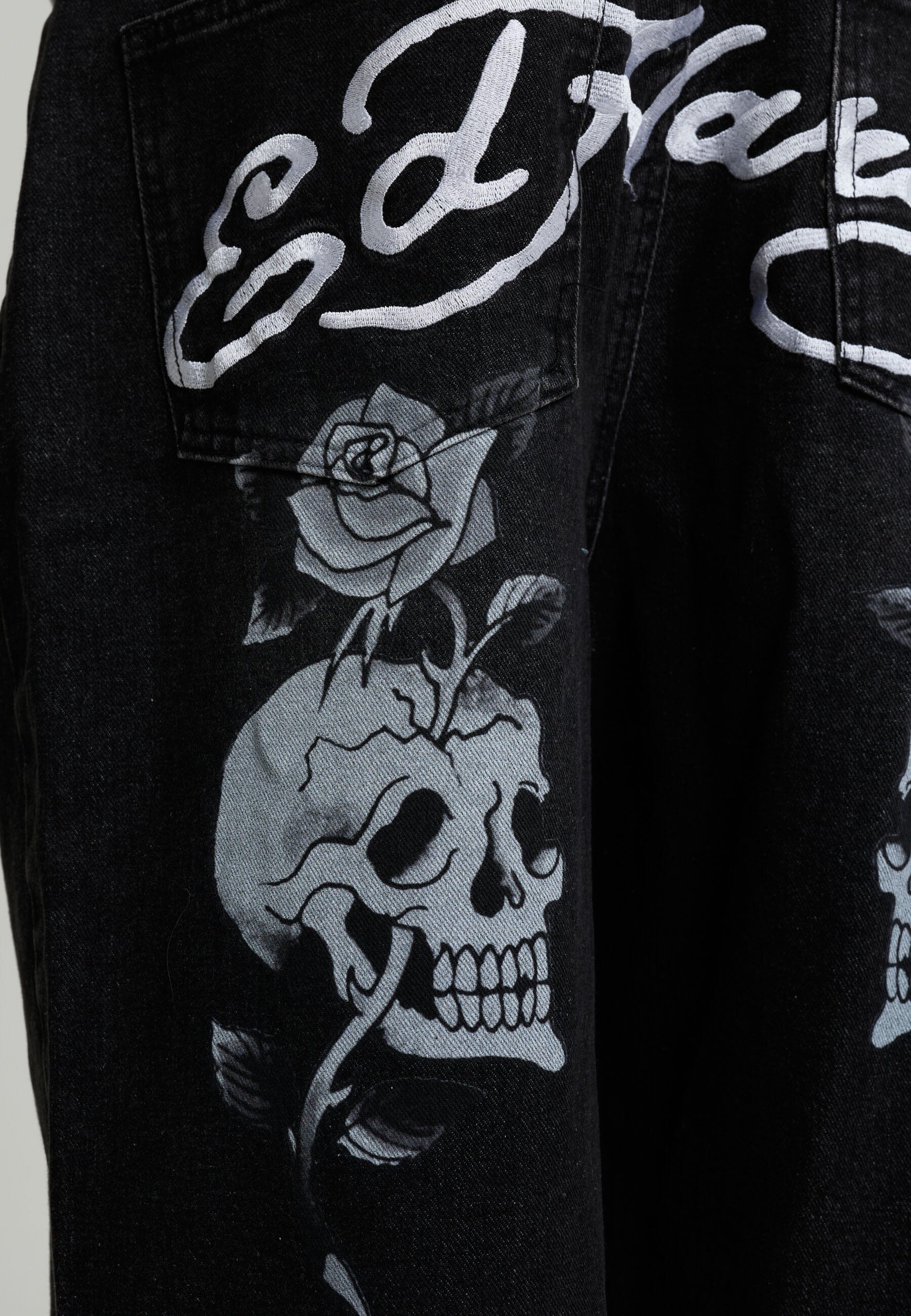 Short Ed Hardy Skull Rose