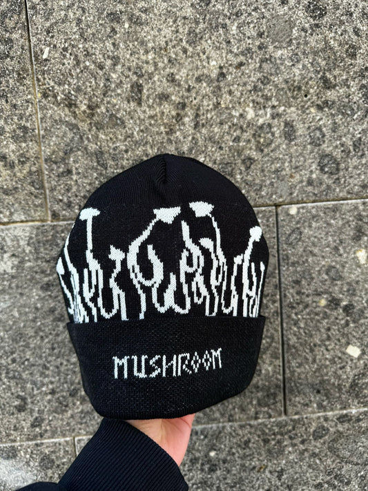 Cappello mushroom nero e bianco