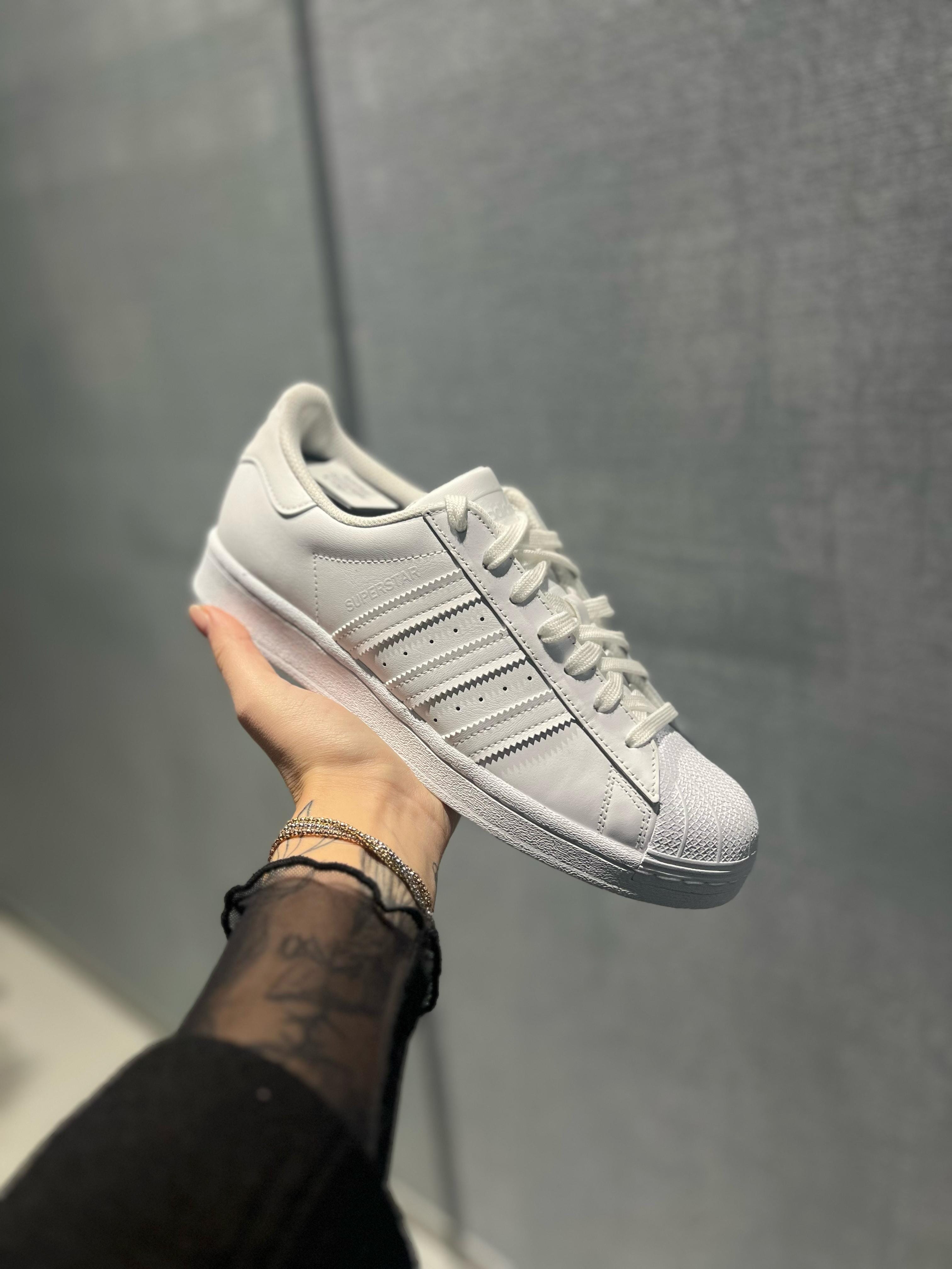 Adidas superstar bianca