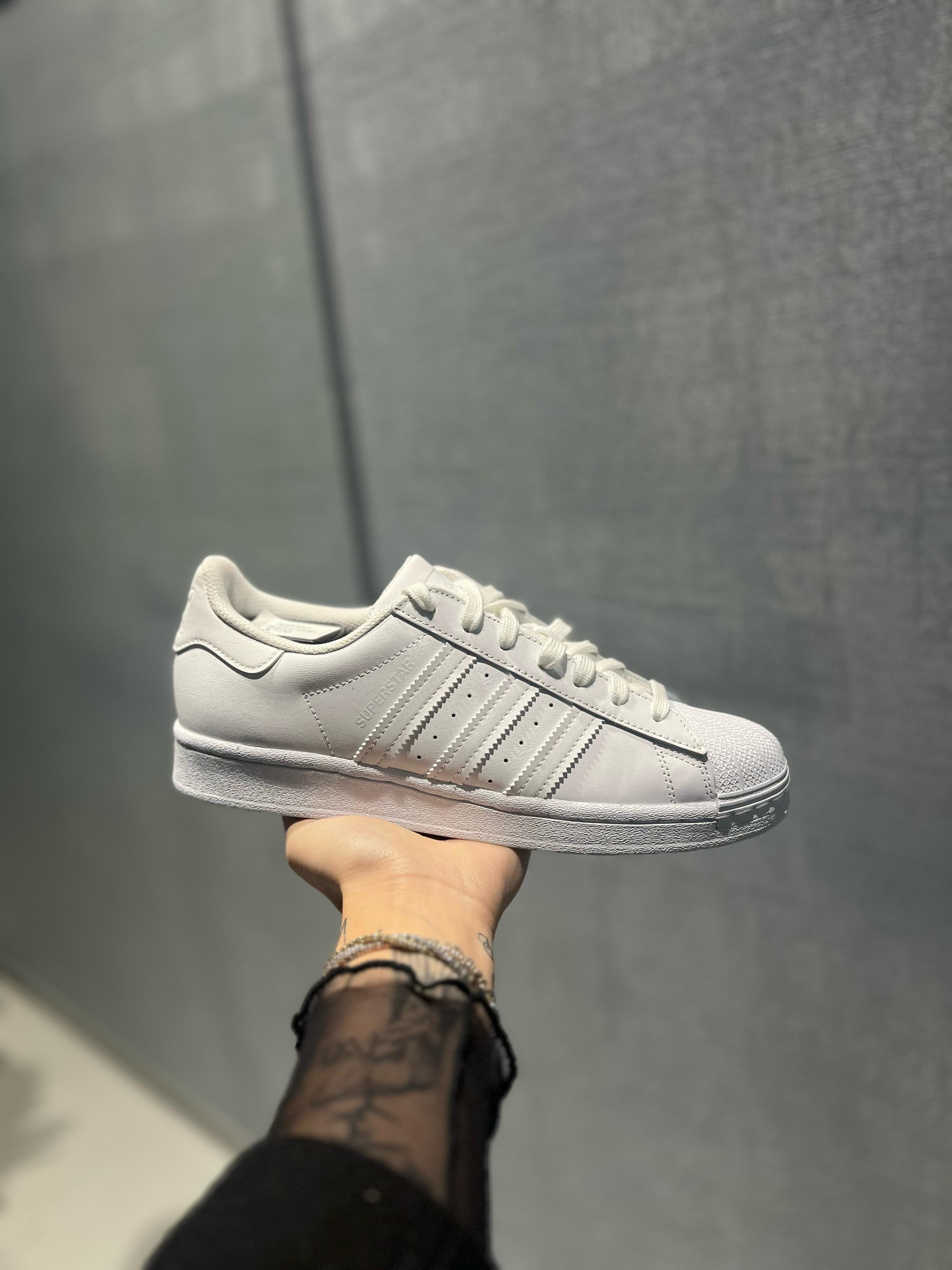 Adidas superstar bianca