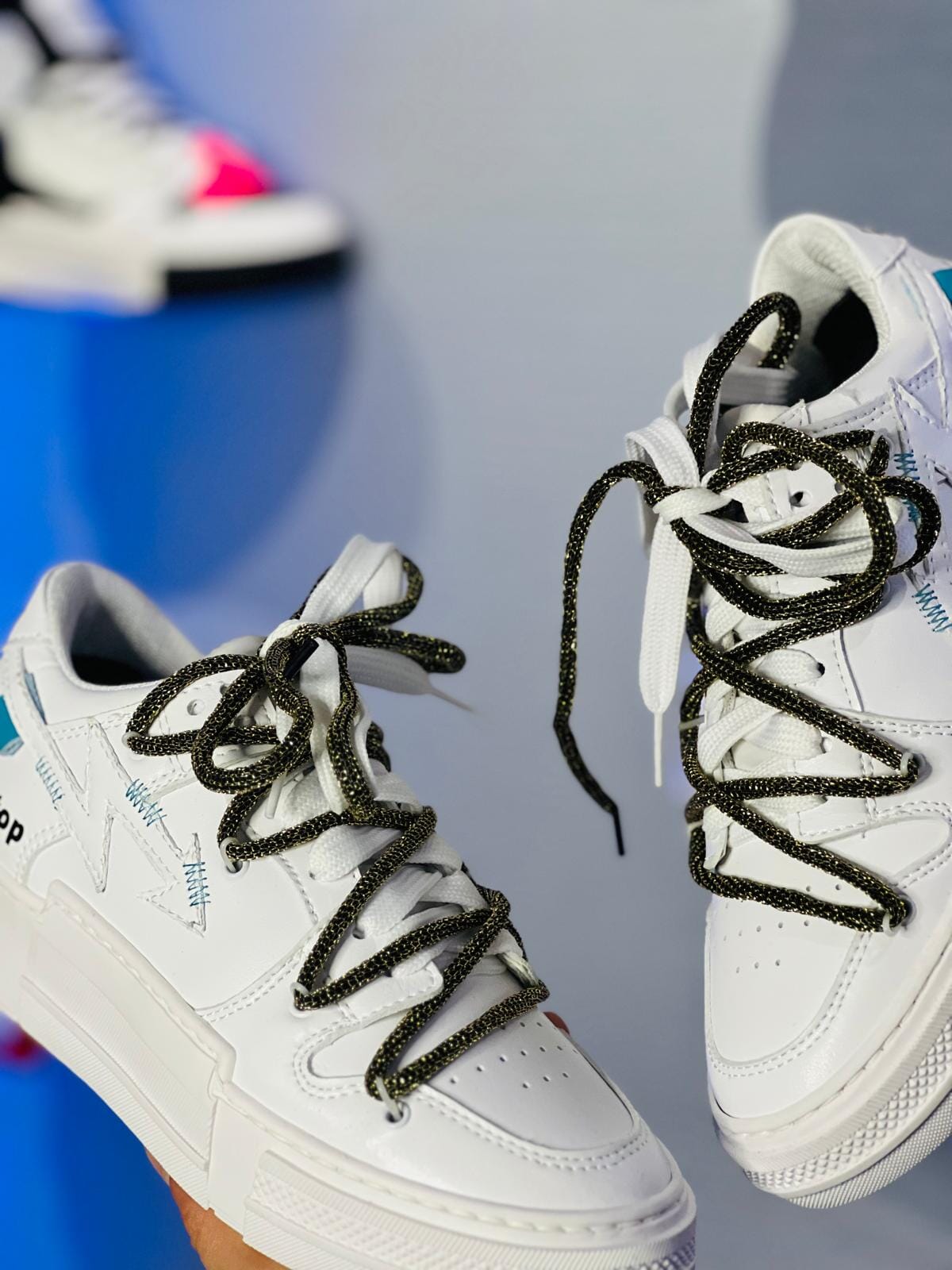 CR03 Strong 300 V.1 laccio oro