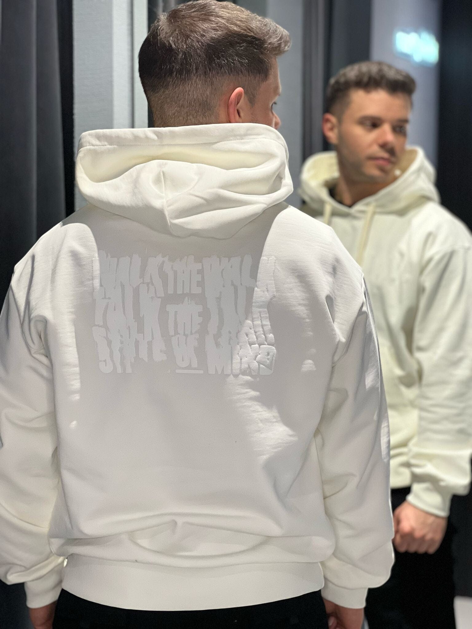 Felpa Cappuccio Mottos 5tate of Mind Total white