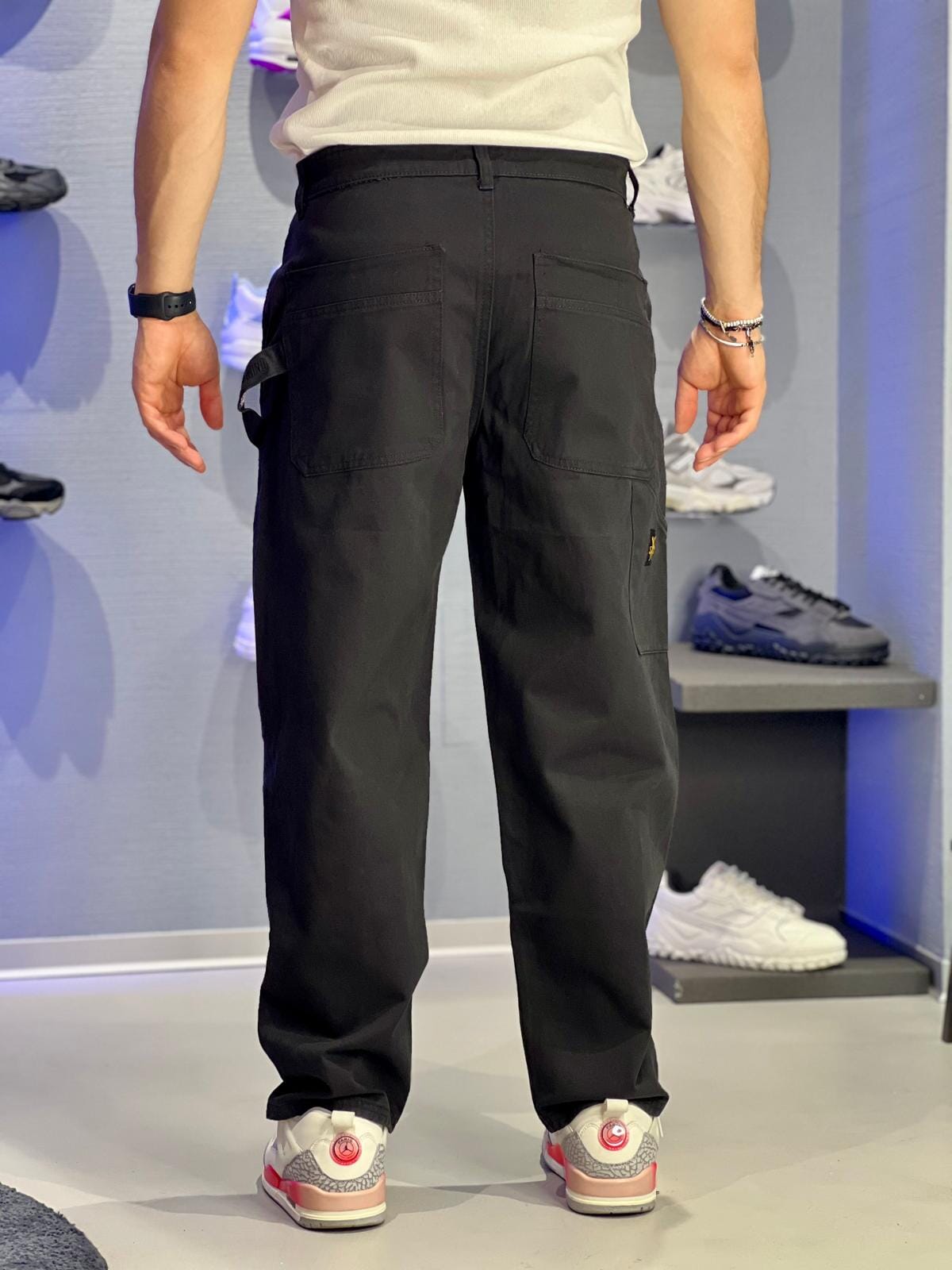 Carpenter 5tate of mind Black