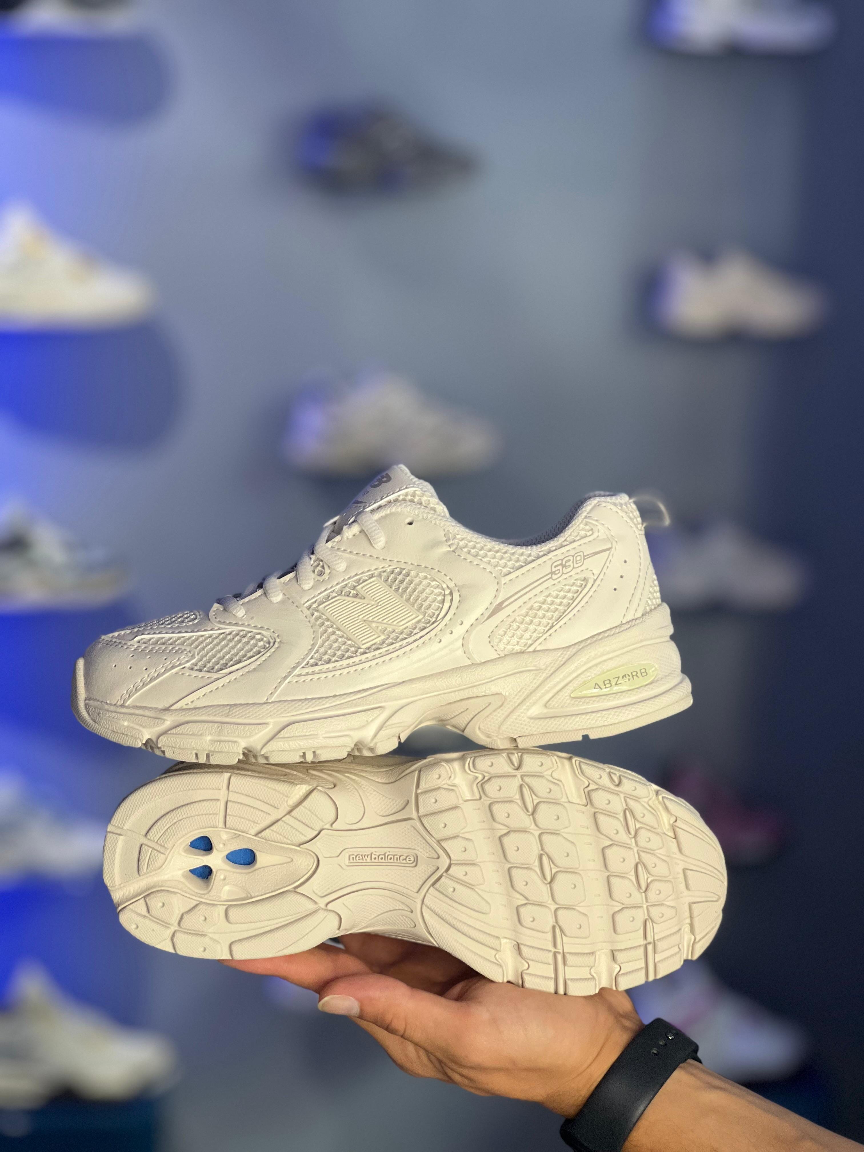 New Balance 530 Beige