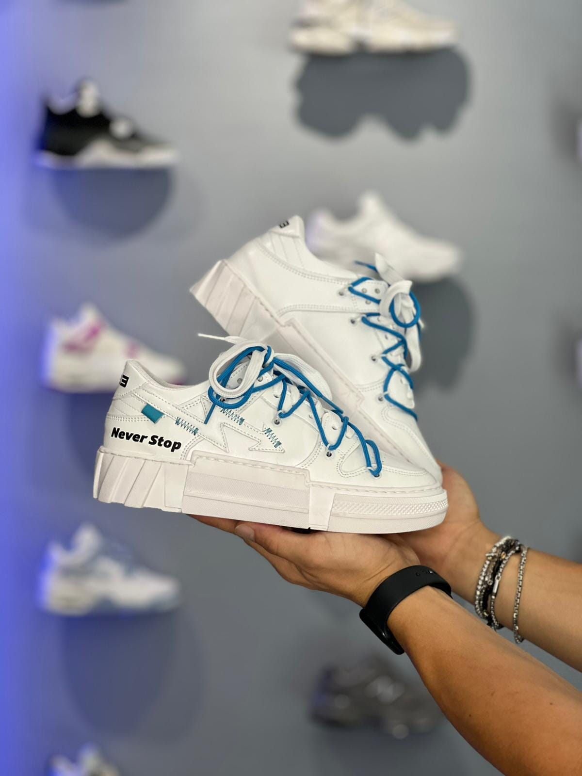 CR03 Strong 300 V.1 laccio celeste