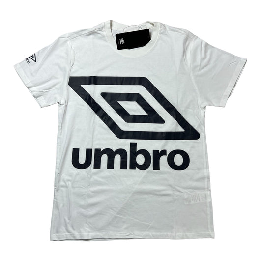 T-shirt umbro bianca con logo centrale